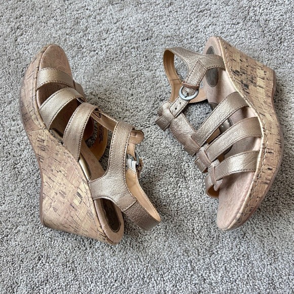 BOC Gold and Cream Sandals Strappy Comfort - Picture 4 of 10